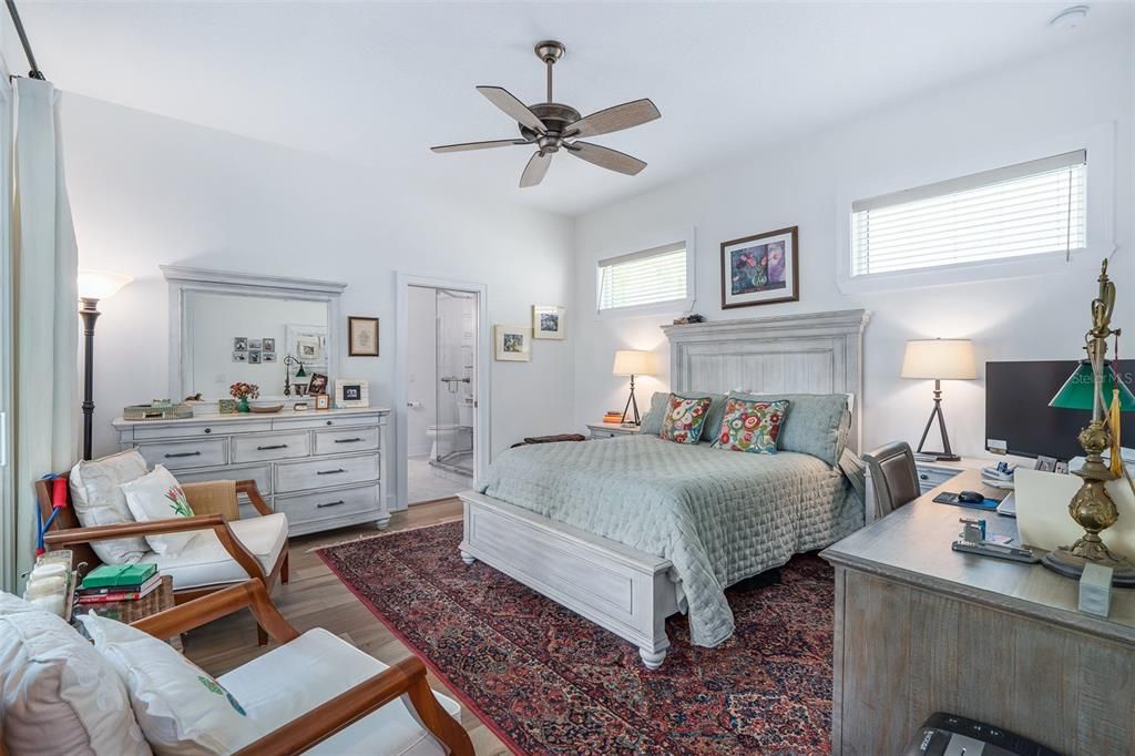 For Sale: $1,050,000 (3 beds, 2 baths, 2039 Square Feet)