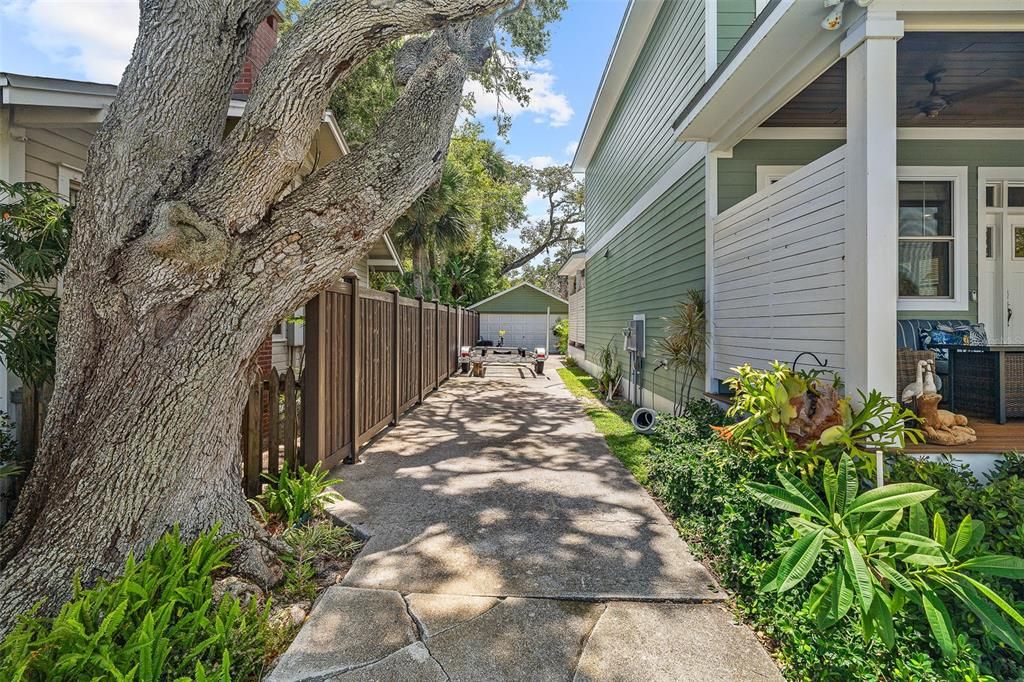 For Sale: $1,050,000 (3 beds, 2 baths, 2039 Square Feet)