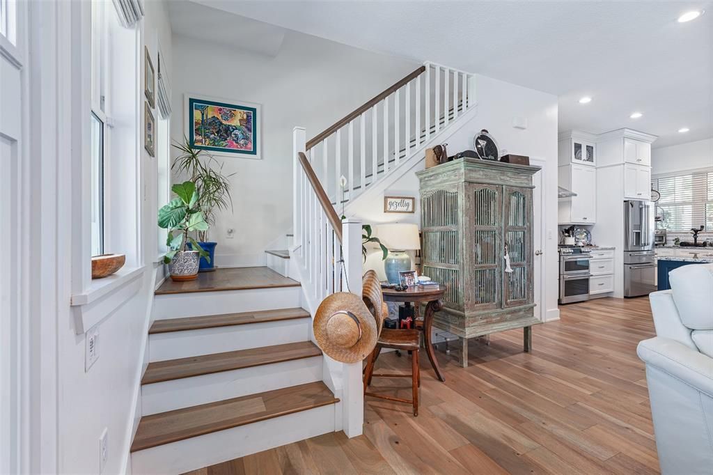 For Sale: $1,050,000 (3 beds, 2 baths, 2039 Square Feet)