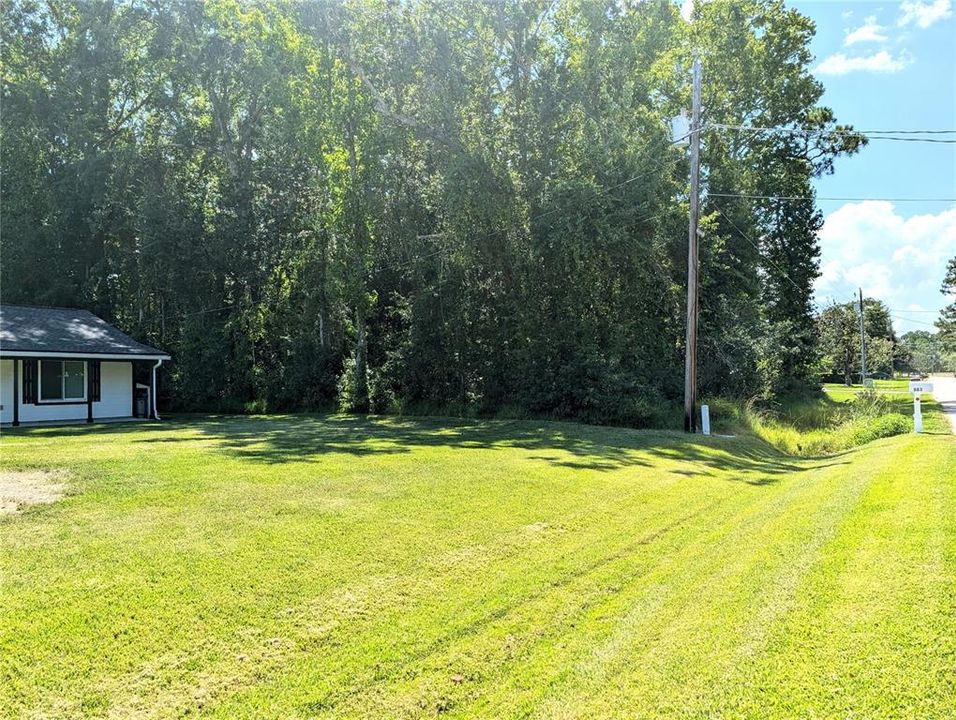 For Sale: $359,900 (3 beds, 2 baths, 1400 Square Feet)