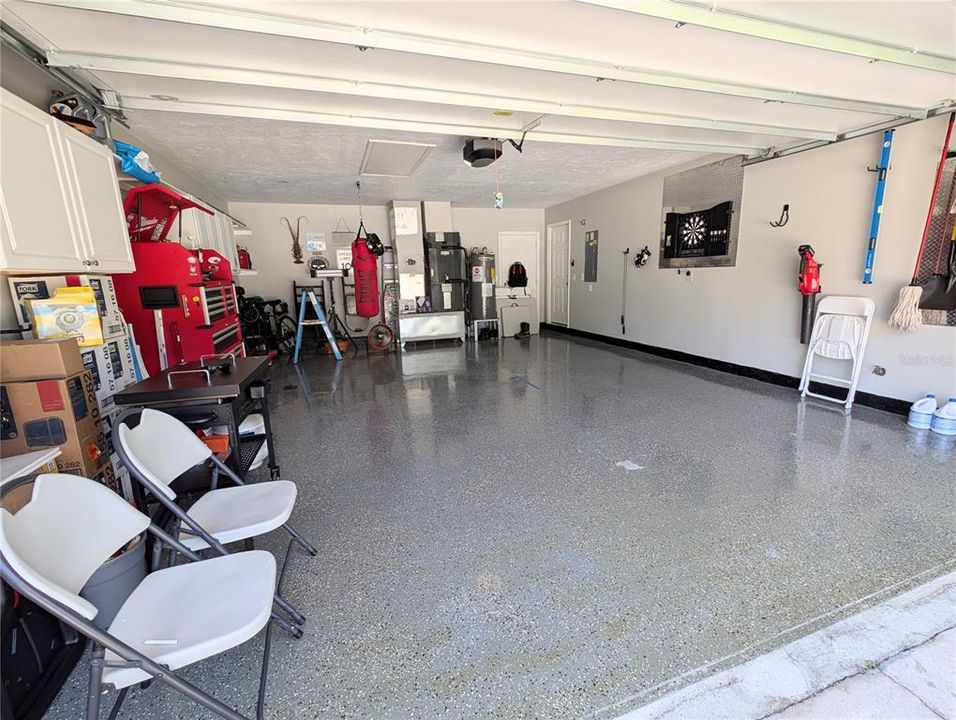 For Sale: $359,900 (3 beds, 2 baths, 1400 Square Feet)