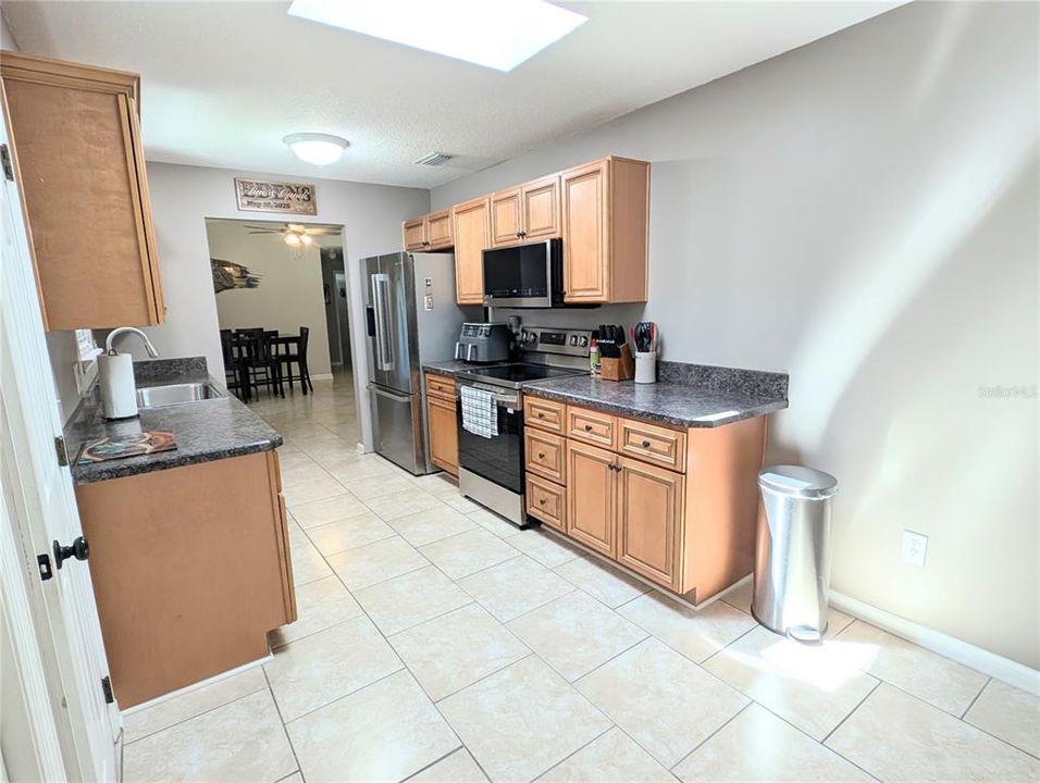 For Sale: $359,900 (3 beds, 2 baths, 1400 Square Feet)