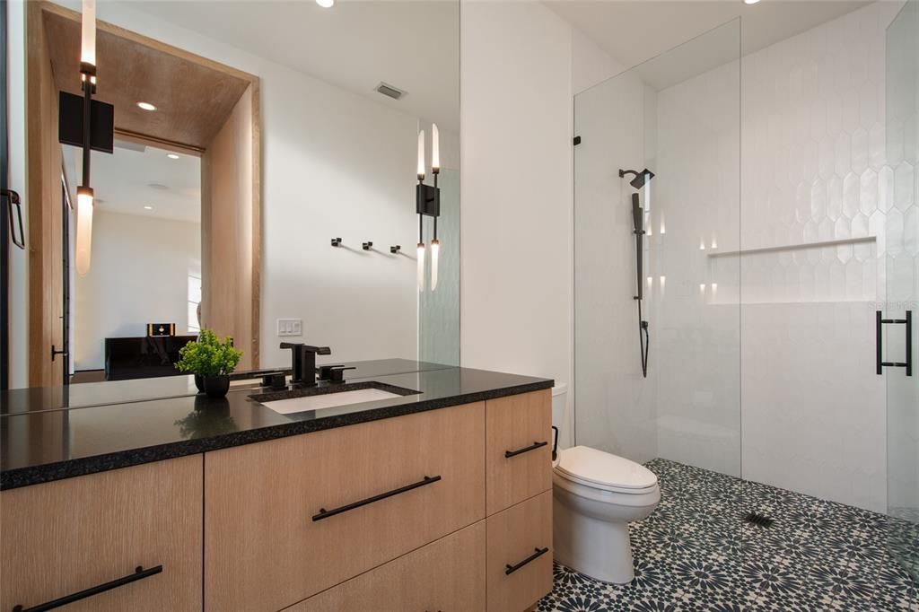 На продажу: $4,545,000 (4 спален, 4 ванн, 4181 Квадратных фут)