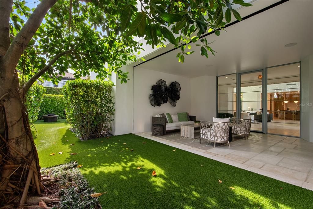 На продажу: $4,545,000 (4 спален, 4 ванн, 4181 Квадратных фут)