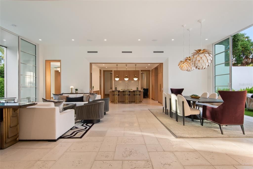 На продажу: $4,545,000 (4 спален, 4 ванн, 4181 Квадратных фут)