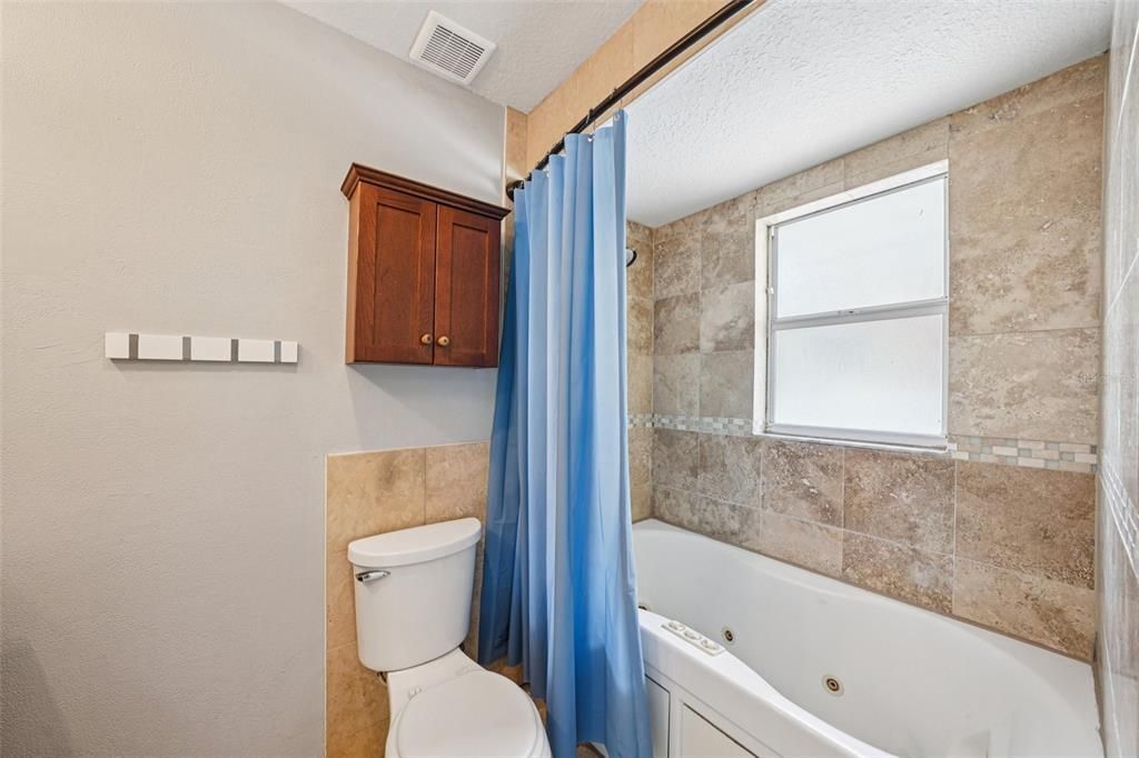 For Sale: $425,000 (3 beds, 2 baths, 1327 Square Feet)