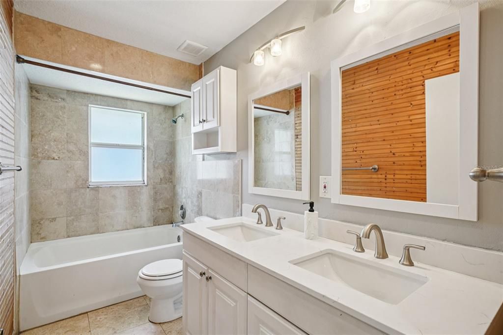For Sale: $425,000 (3 beds, 2 baths, 1327 Square Feet)