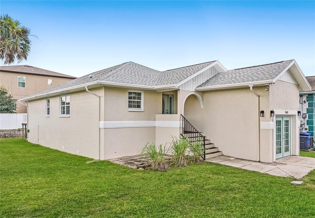 For Sale: $425,000 (3 beds, 2 baths, 1327 Square Feet)