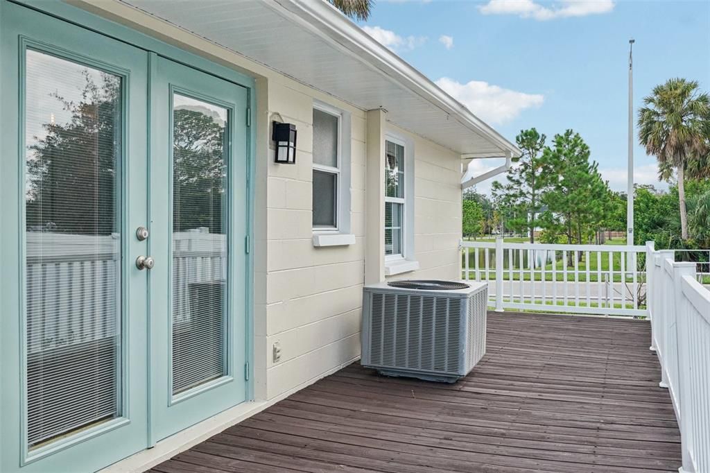 For Sale: $425,000 (3 beds, 2 baths, 1327 Square Feet)