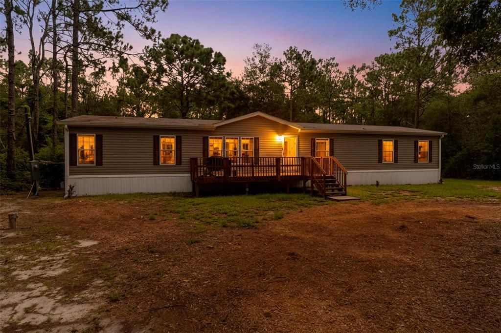 En Venta: $995,000 (3 camas, 3 baños, 2752 Pies cuadrados)