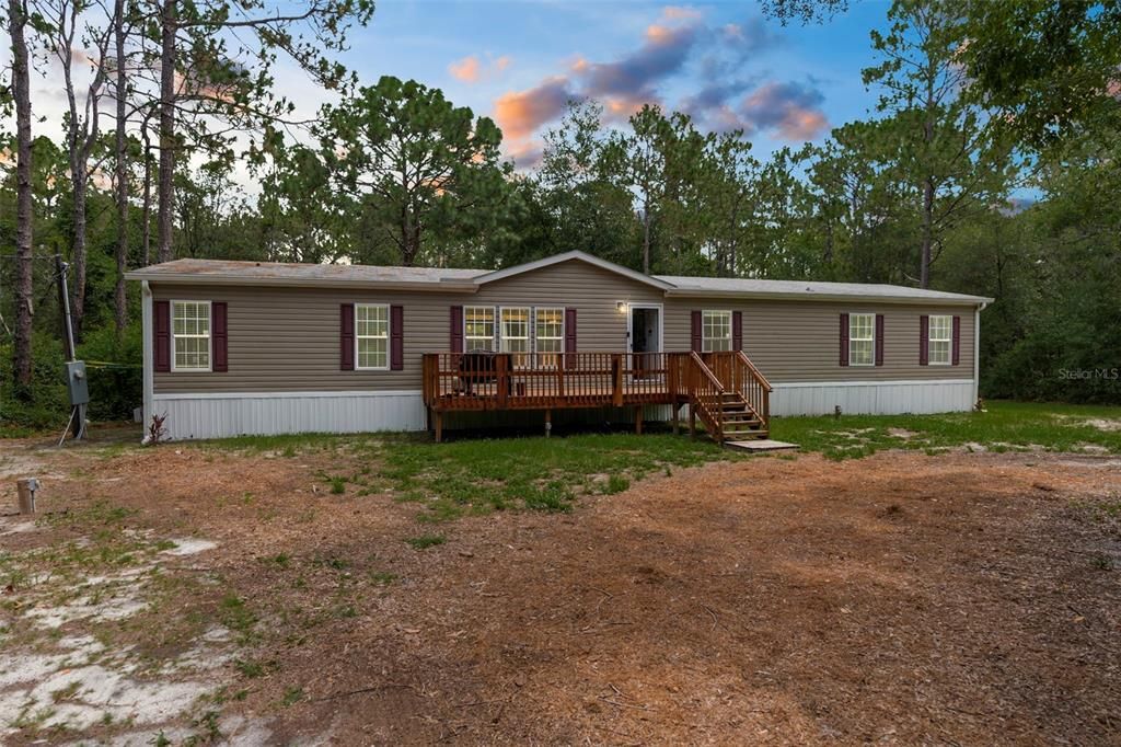 En Venta: $995,000 (3 camas, 3 baños, 2752 Pies cuadrados)