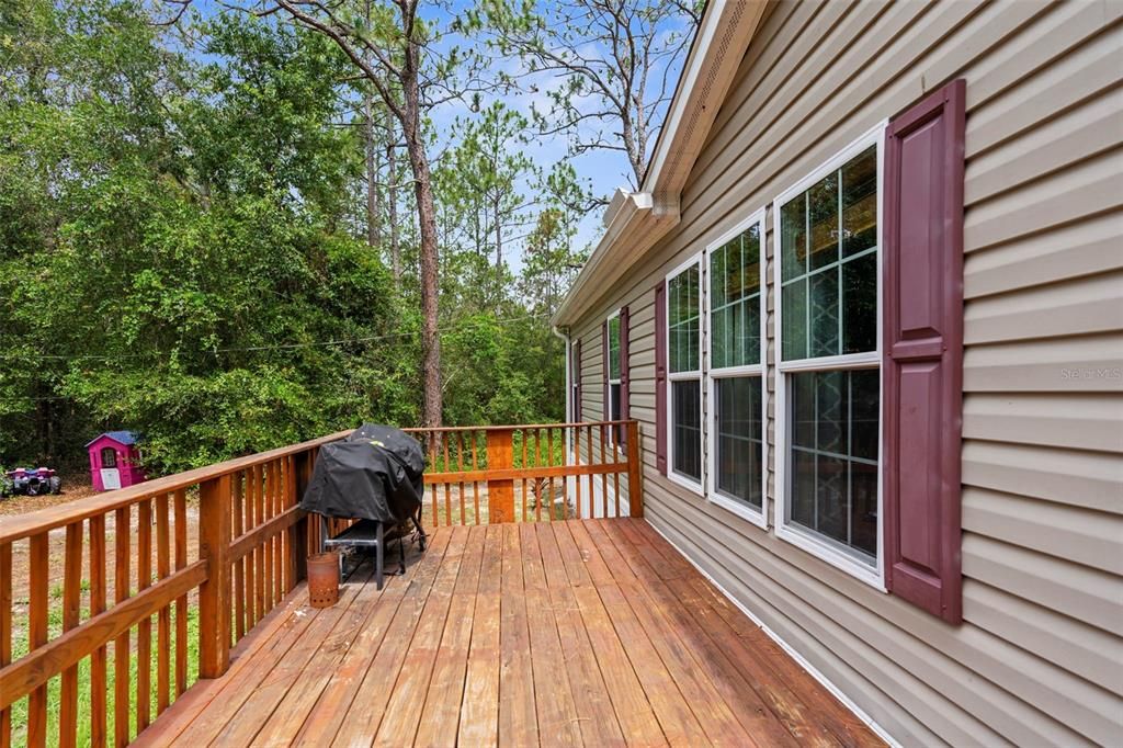 En Venta: $995,000 (3 camas, 3 baños, 2752 Pies cuadrados)