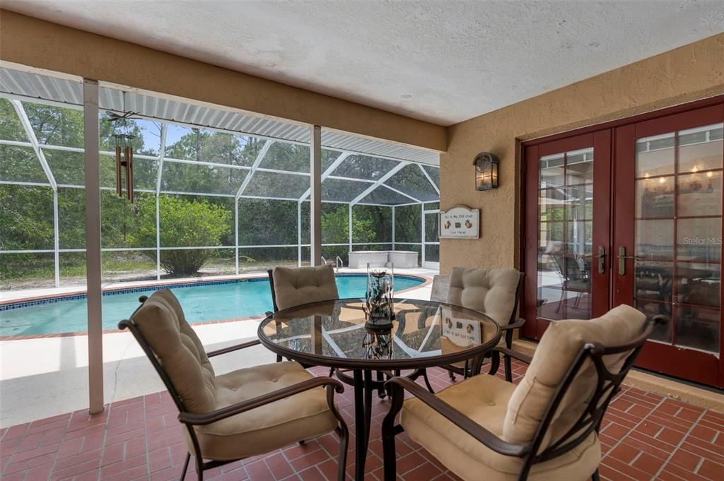 En Venta: $995,000 (3 camas, 3 baños, 2752 Pies cuadrados)