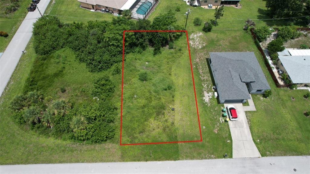 Activo con contrato: $30,000 (0.22 acres)