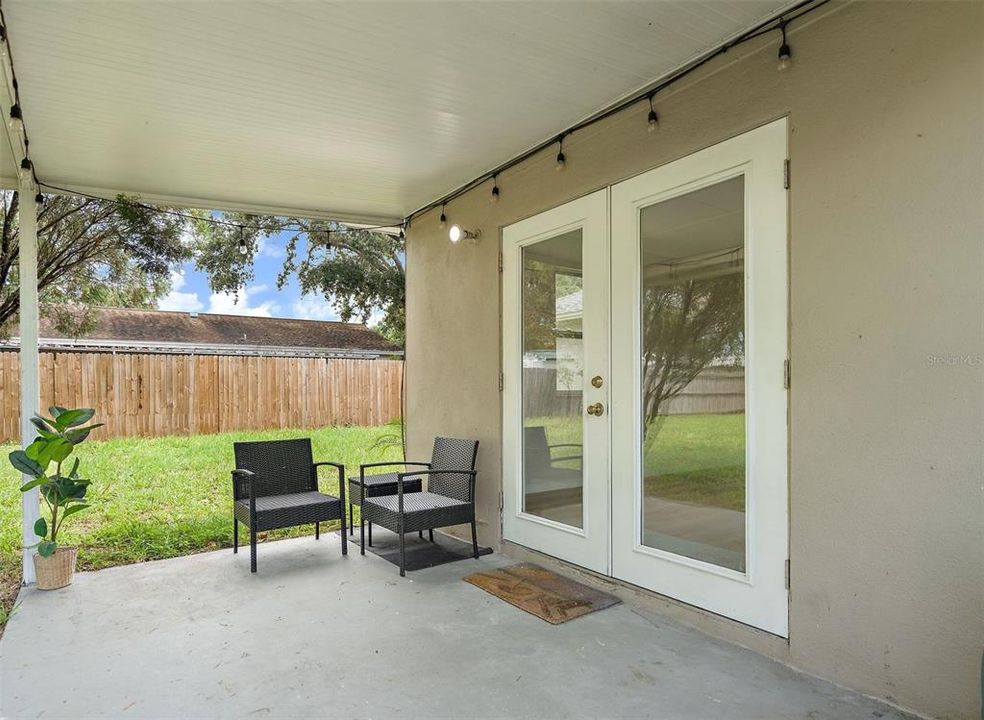 For Sale: $415,000 (3 beds, 2 baths, 1472 Square Feet)