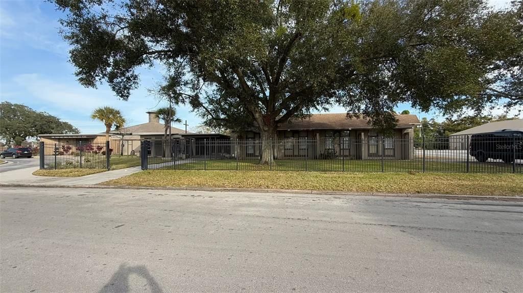 For Sale: $4,850,000 (0 beds, 0 baths, 27517 Square Feet)