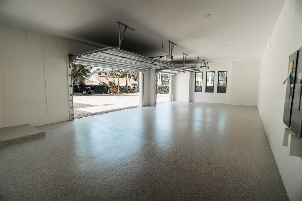 For Rent: $8,000 (3 beds, 3 baths, 3700 Square Feet)