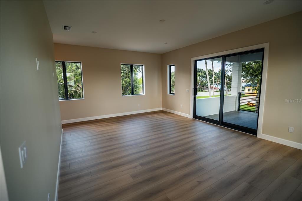 For Rent: $8,000 (3 beds, 3 baths, 3700 Square Feet)