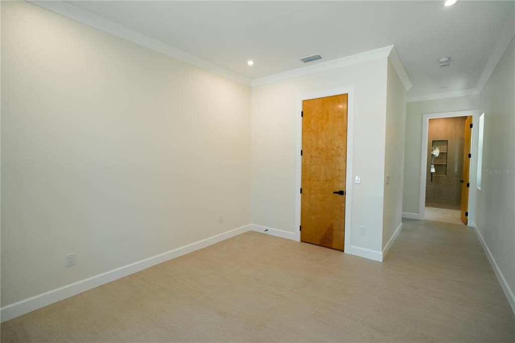 For Rent: $8,000 (3 beds, 3 baths, 3700 Square Feet)