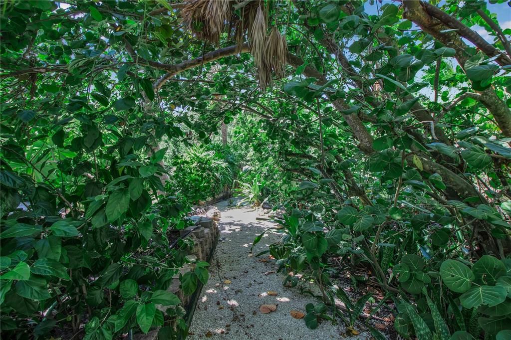 В аренду: $10,000 (3 спален, 2 ванн, 1454 Квадратных фут)