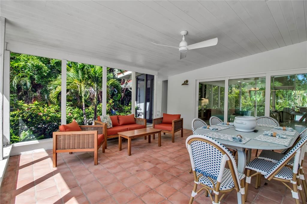 В аренду: $10,000 (3 спален, 2 ванн, 1454 Квадратных фут)