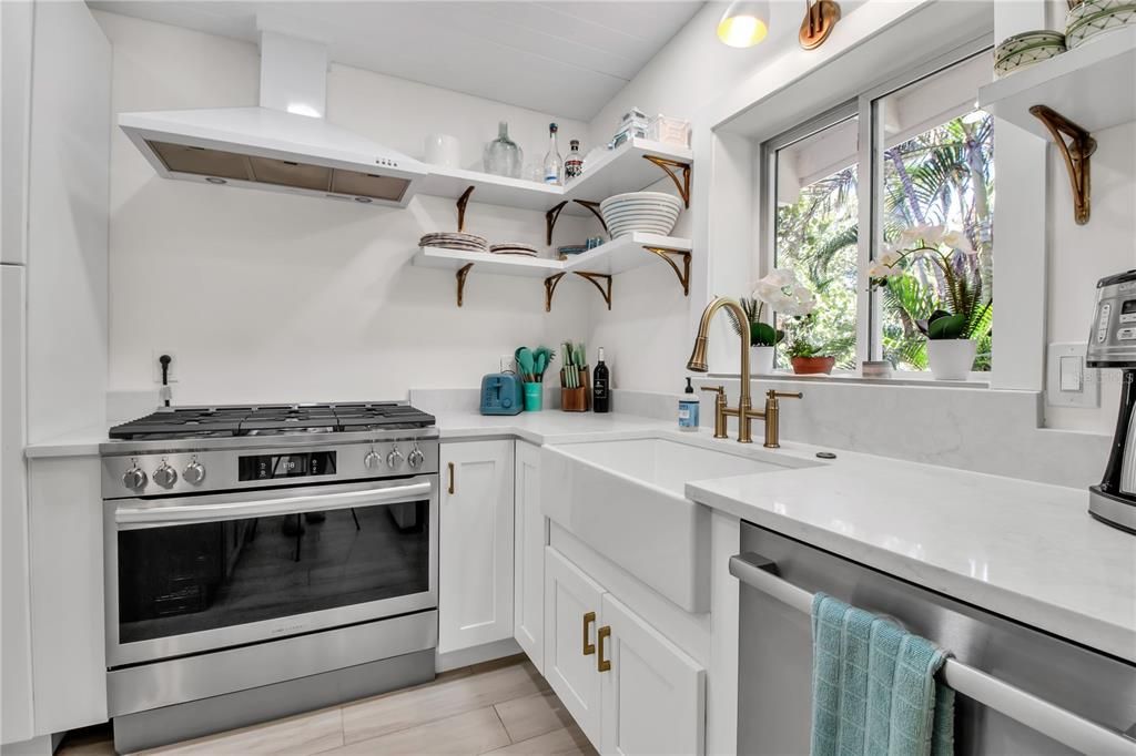 В аренду: $10,000 (3 спален, 2 ванн, 1454 Квадратных фут)