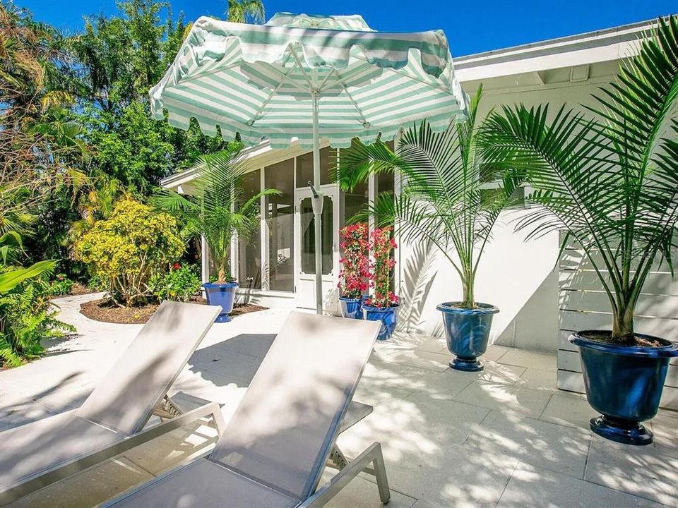 В аренду: $10,000 (3 спален, 2 ванн, 1454 Квадратных фут)