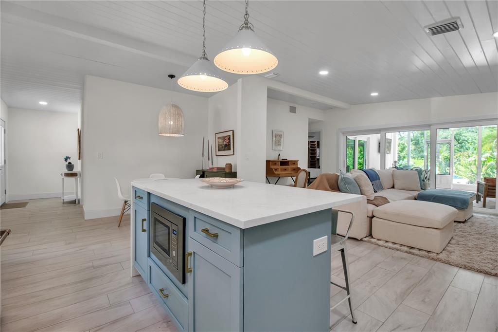 В аренду: $10,000 (3 спален, 2 ванн, 1454 Квадратных фут)