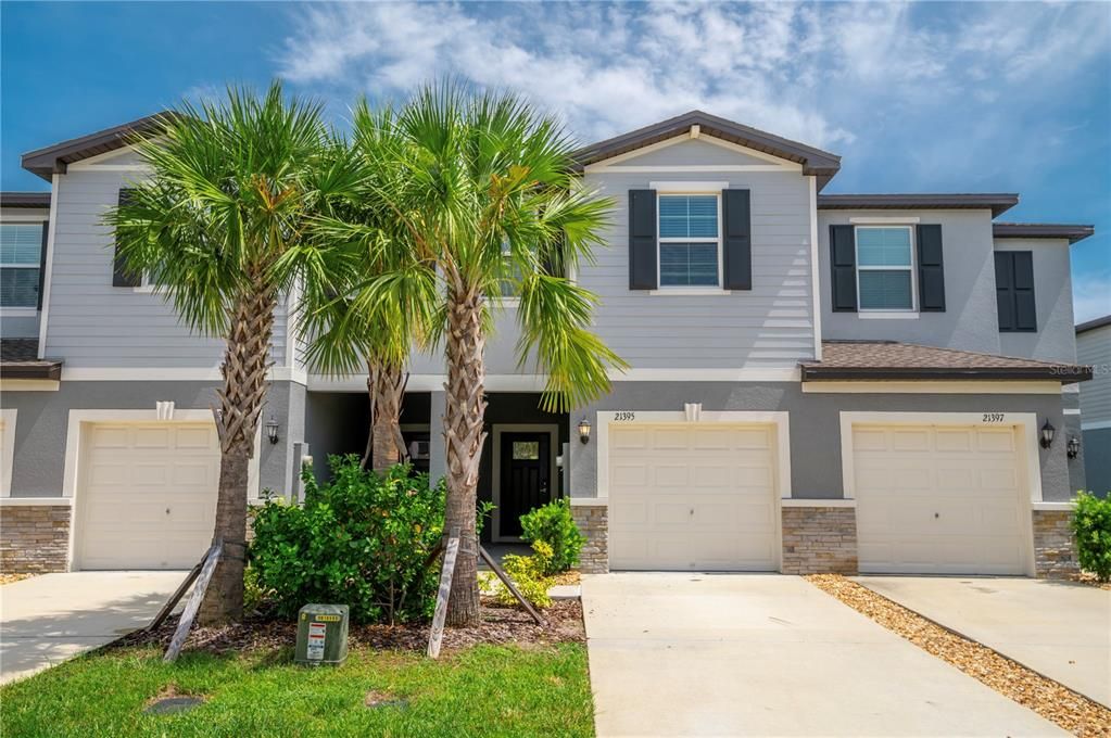 For Sale: $324,999 (3 beds, 2 baths, 1634 Square Feet)