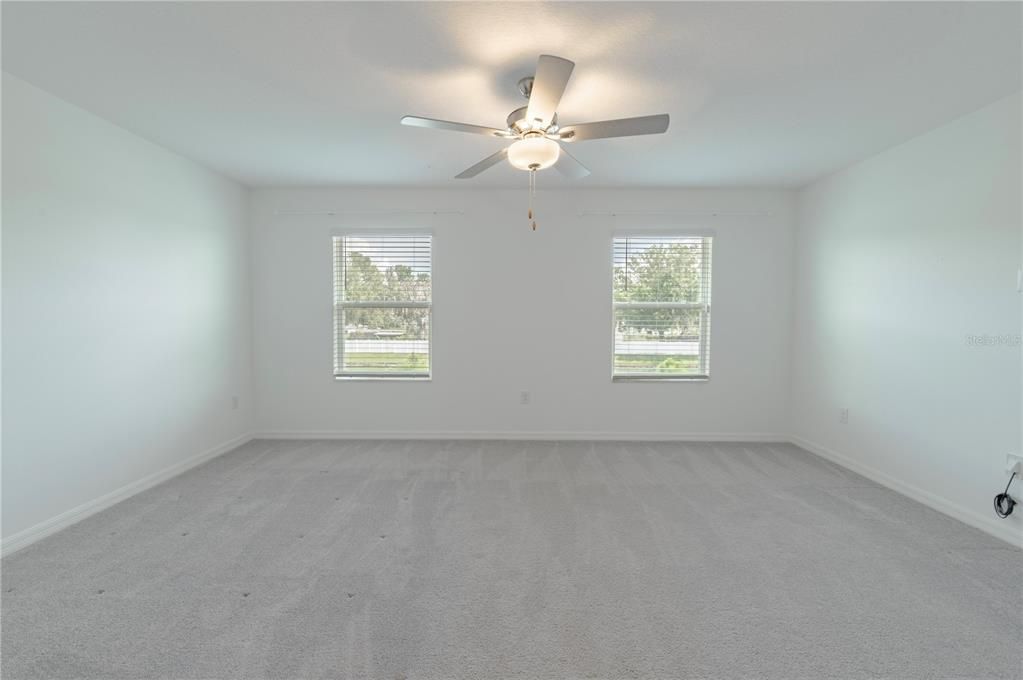 For Sale: $324,999 (3 beds, 2 baths, 1634 Square Feet)