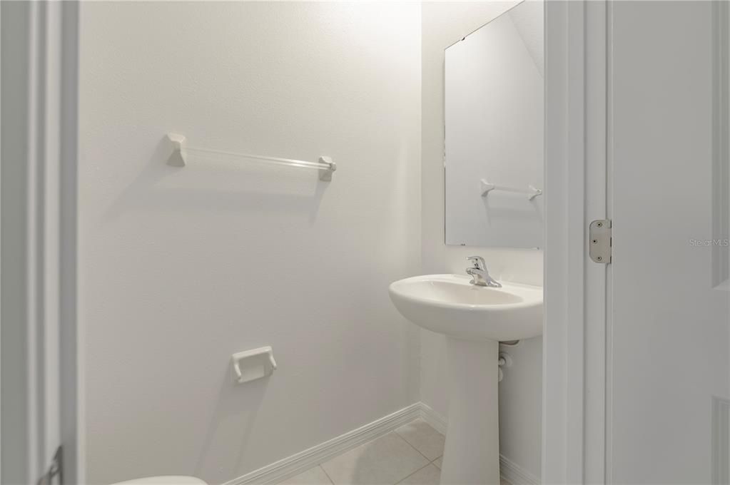 For Sale: $324,999 (3 beds, 2 baths, 1634 Square Feet)