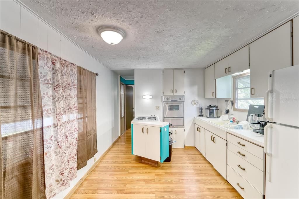 待售: $65,000 (1 贝兹, 1 浴室, 460 平方英尺)