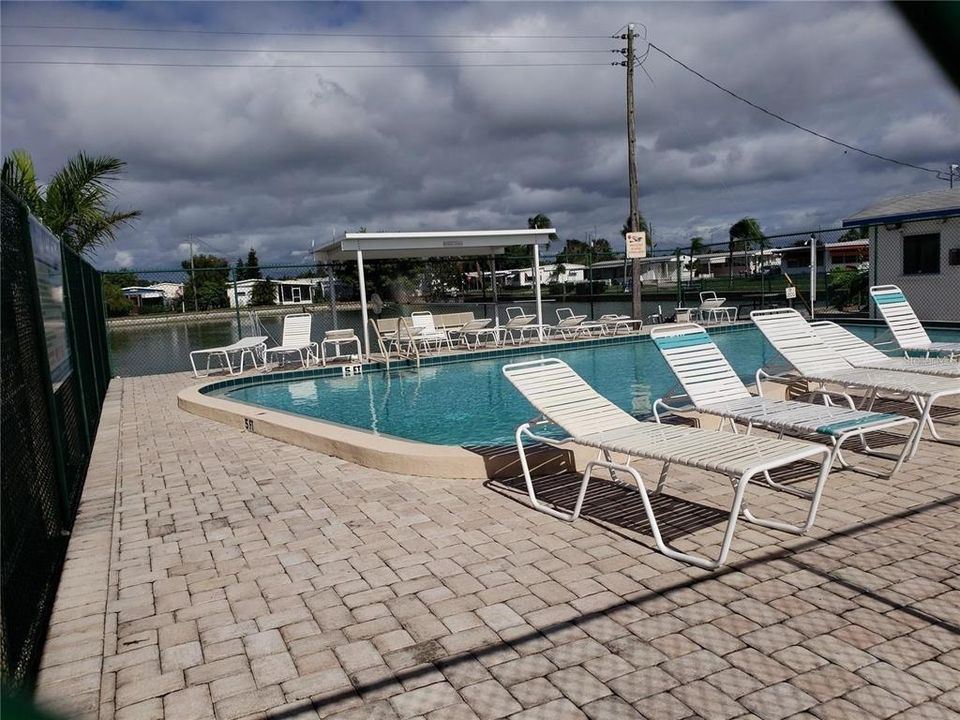 待售: $65,000 (1 贝兹, 1 浴室, 460 平方英尺)