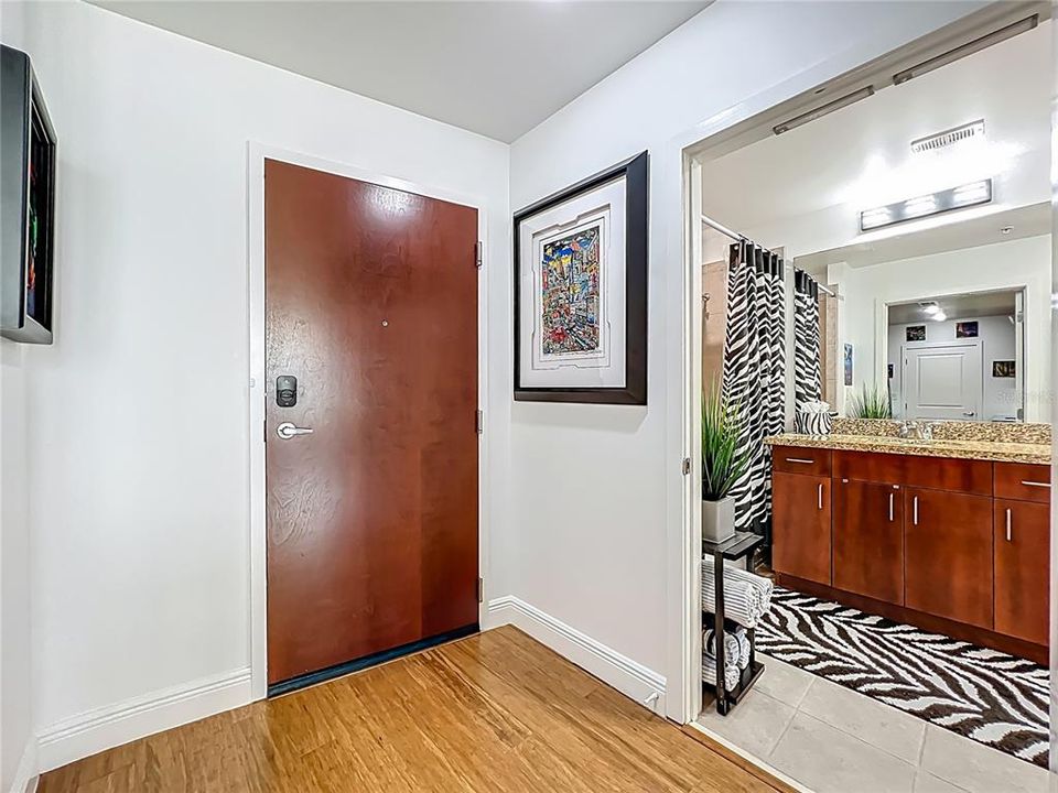 For Sale: $425,000 (2 beds, 2 baths, 1263 Square Feet)
