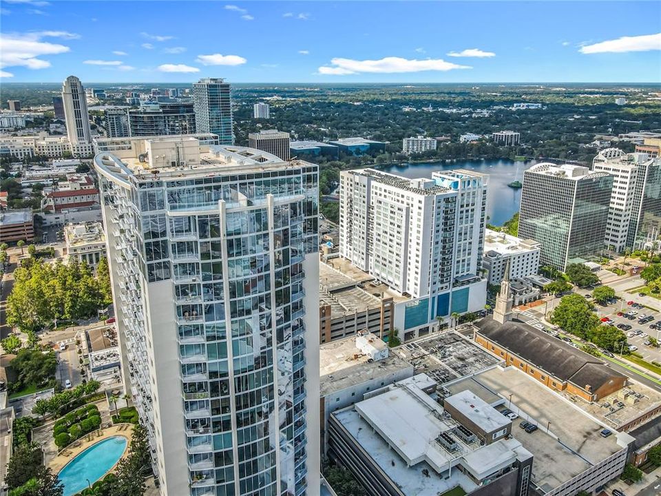 For Sale: $425,000 (2 beds, 2 baths, 1263 Square Feet)