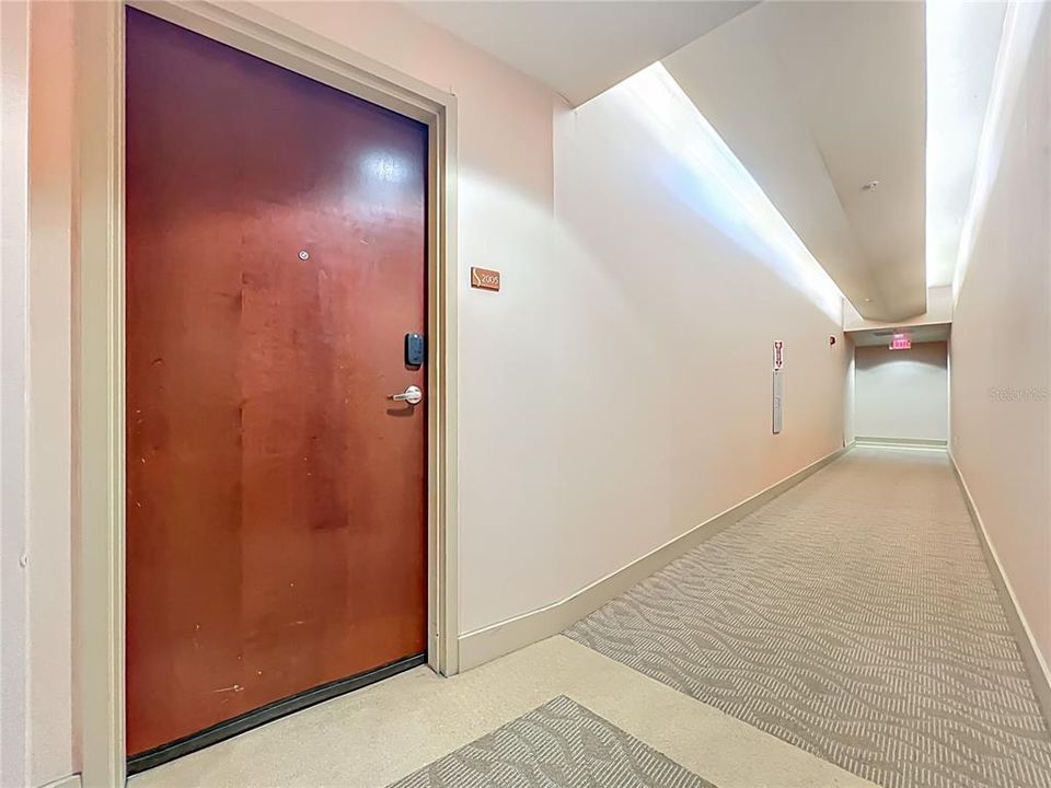 For Sale: $425,000 (2 beds, 2 baths, 1263 Square Feet)