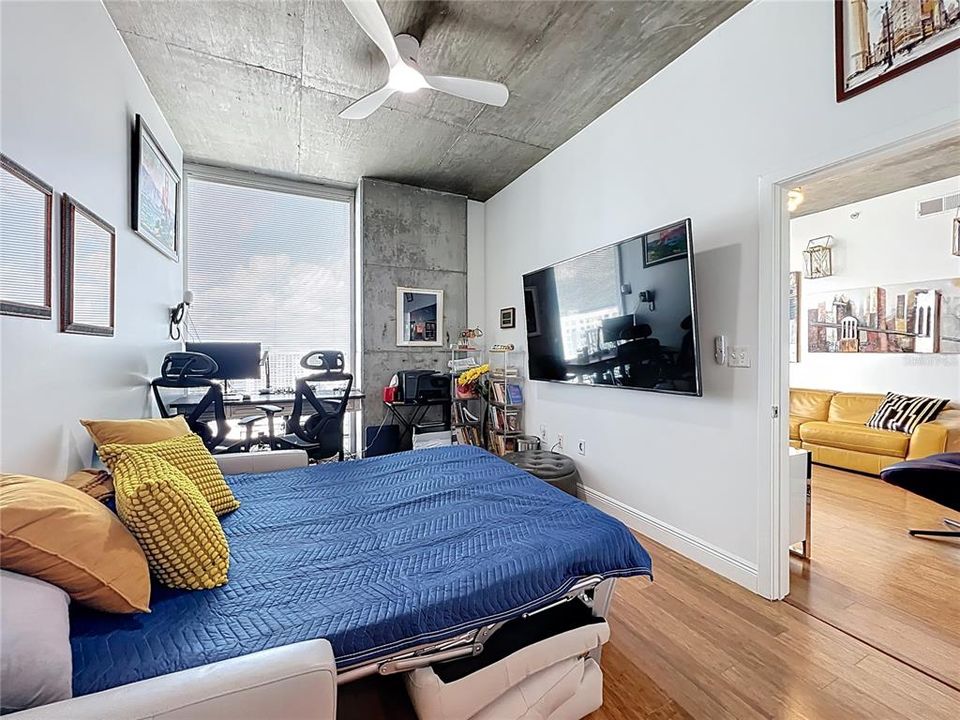 For Sale: $425,000 (2 beds, 2 baths, 1263 Square Feet)