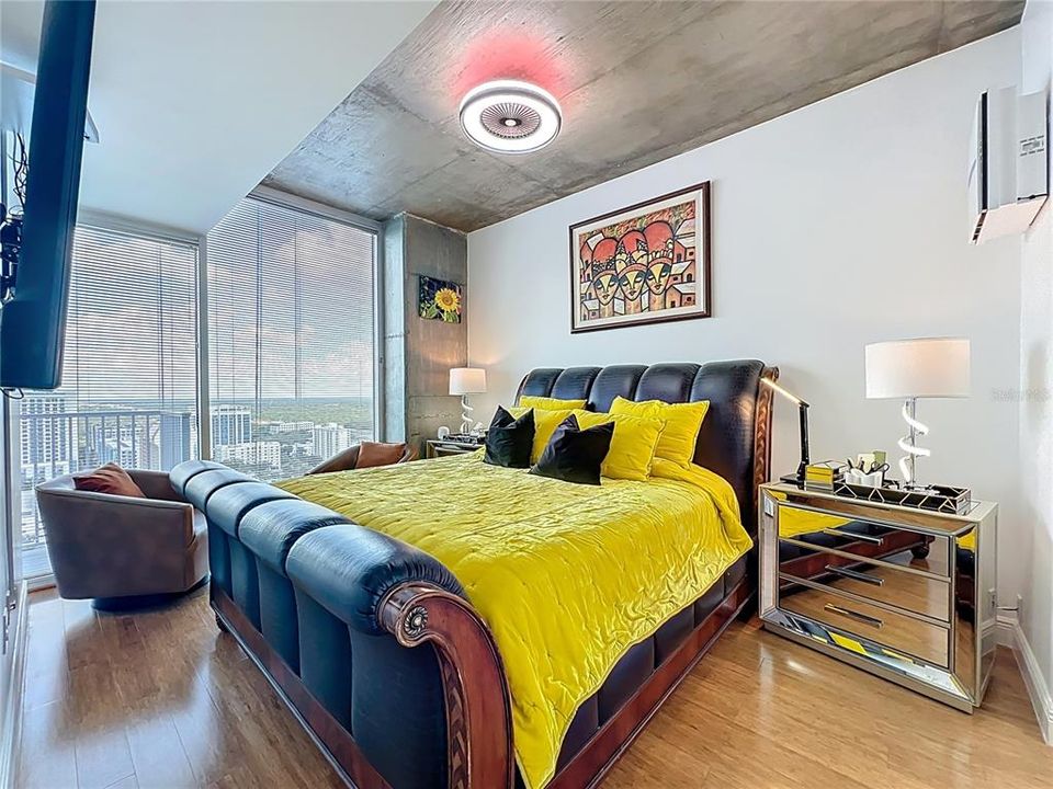 For Sale: $425,000 (2 beds, 2 baths, 1263 Square Feet)