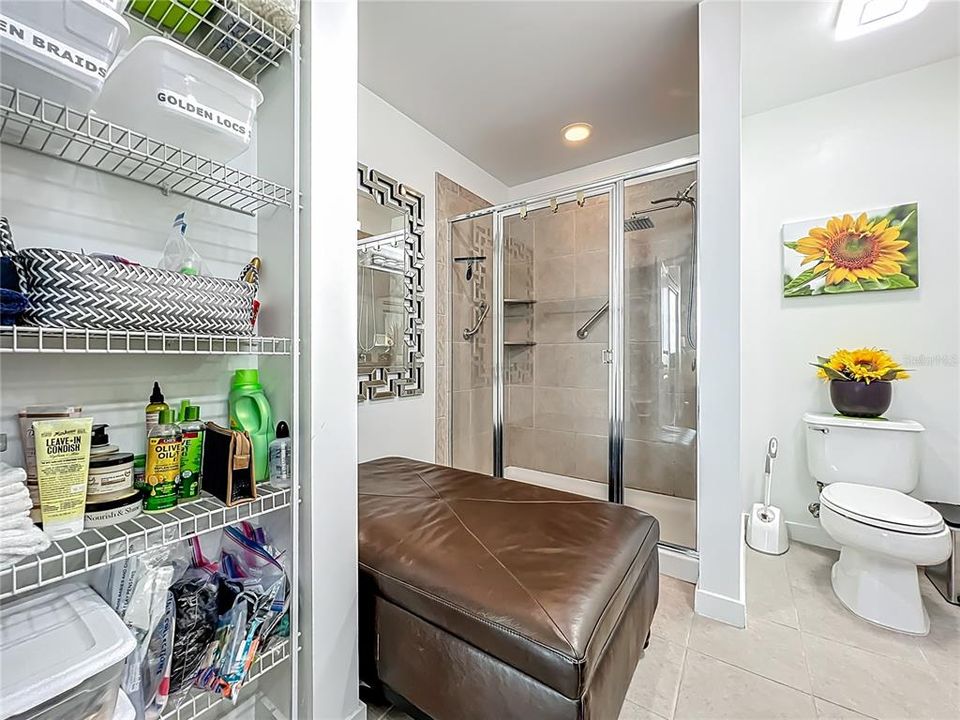 For Sale: $425,000 (2 beds, 2 baths, 1263 Square Feet)