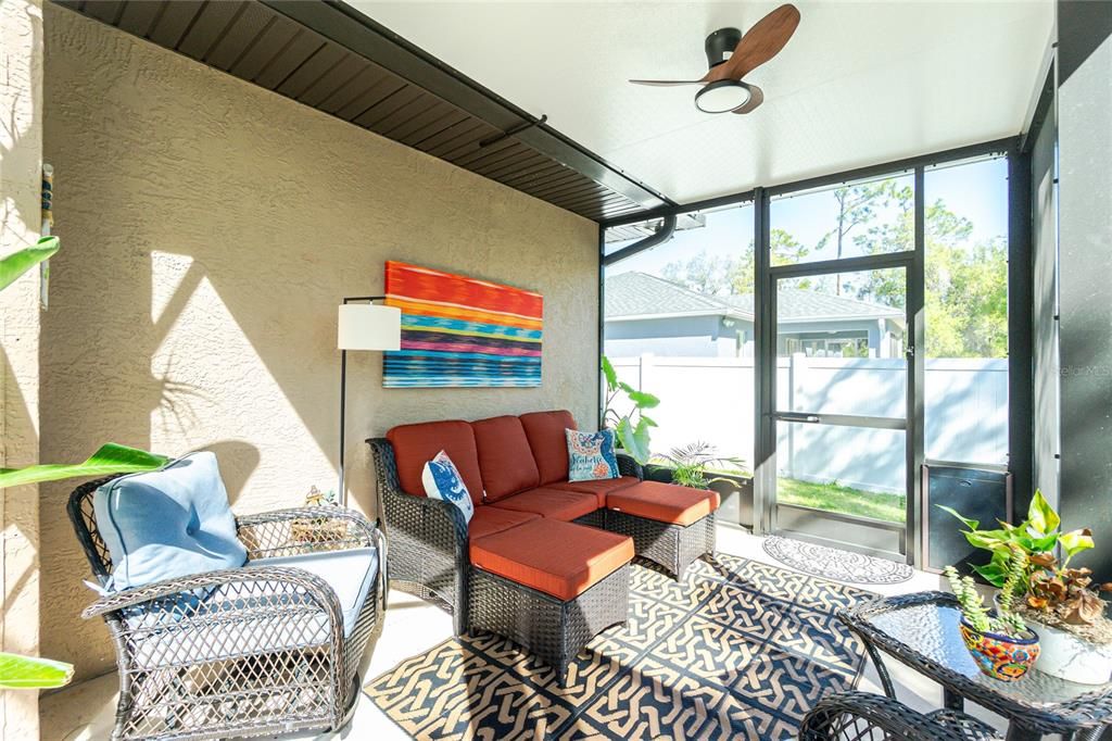 Activo con contrato: $385,000 (3 camas, 2 baños, 1751 Pies cuadrados)