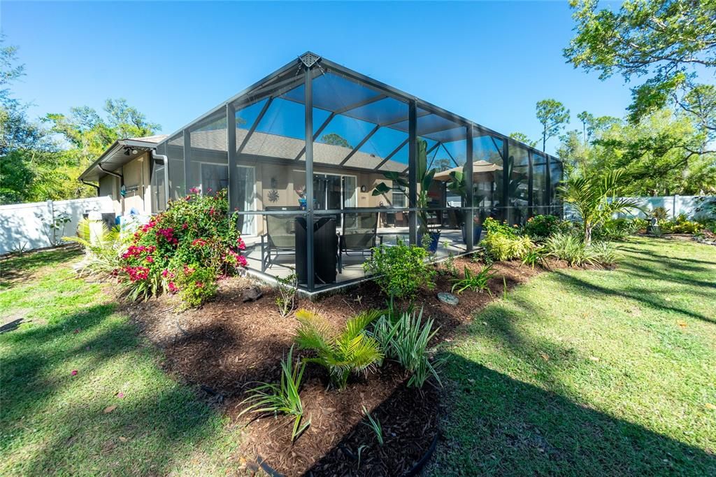 Activo con contrato: $385,000 (3 camas, 2 baños, 1751 Pies cuadrados)