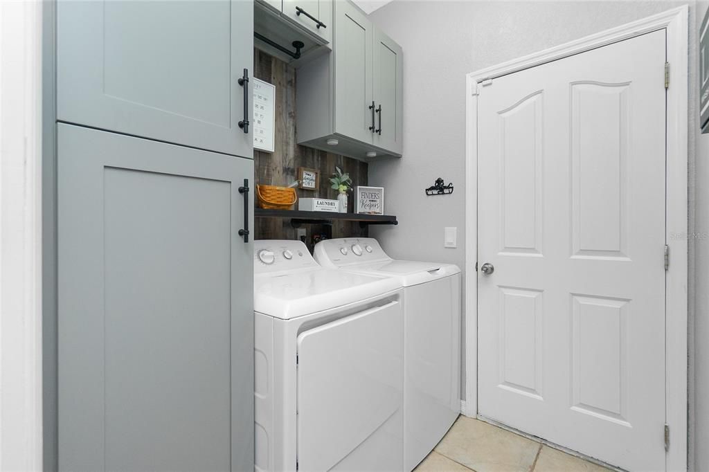 Activo con contrato: $385,000 (3 camas, 2 baños, 1751 Pies cuadrados)