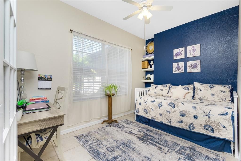 Activo con contrato: $385,000 (3 camas, 2 baños, 1751 Pies cuadrados)