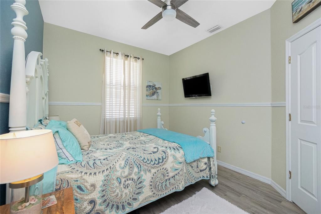 Activo con contrato: $385,000 (3 camas, 2 baños, 1751 Pies cuadrados)