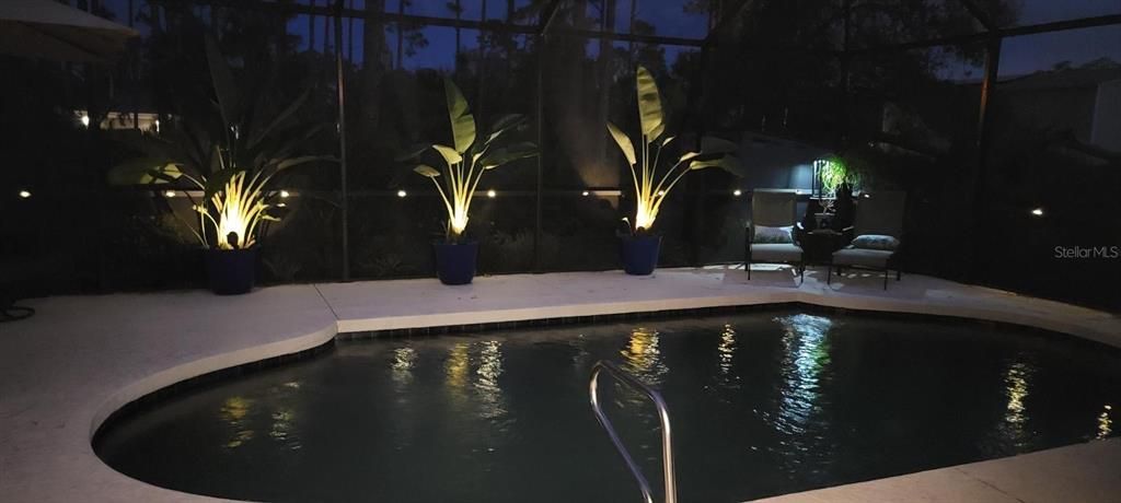 Activo con contrato: $385,000 (3 camas, 2 baños, 1751 Pies cuadrados)