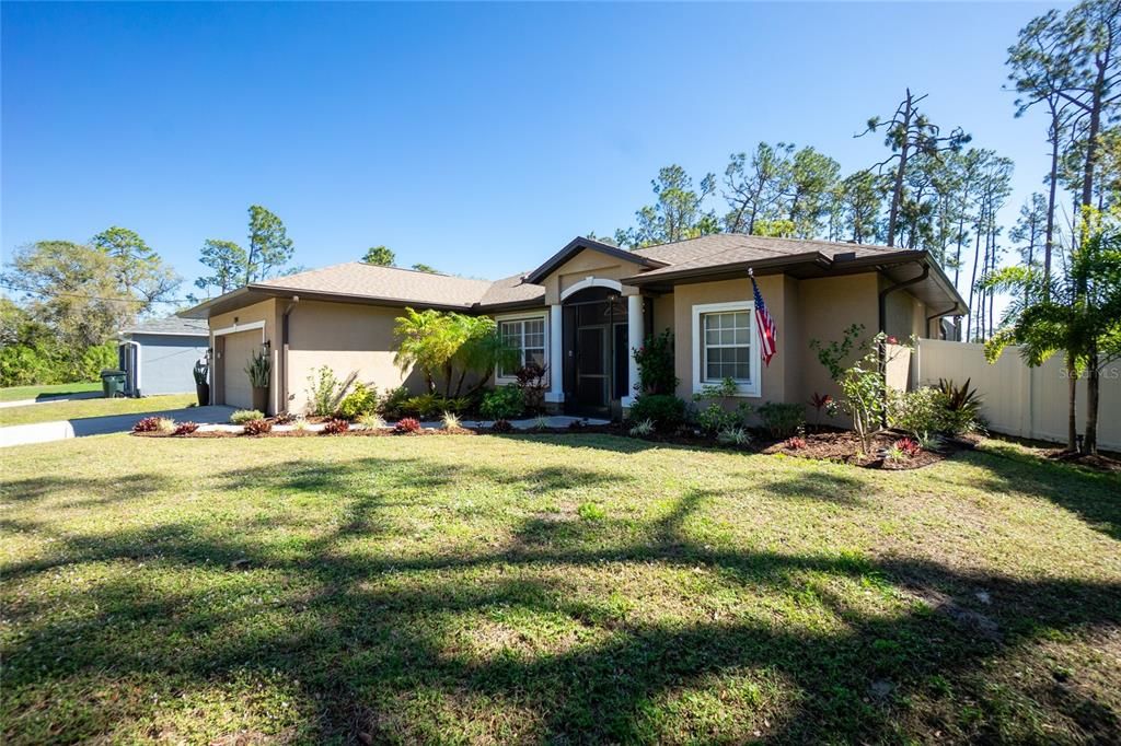 Activo con contrato: $385,000 (3 camas, 2 baños, 1751 Pies cuadrados)