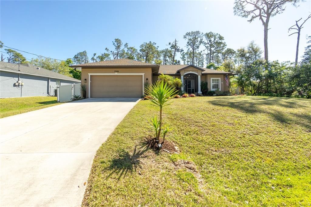 Activo con contrato: $385,000 (3 camas, 2 baños, 1751 Pies cuadrados)