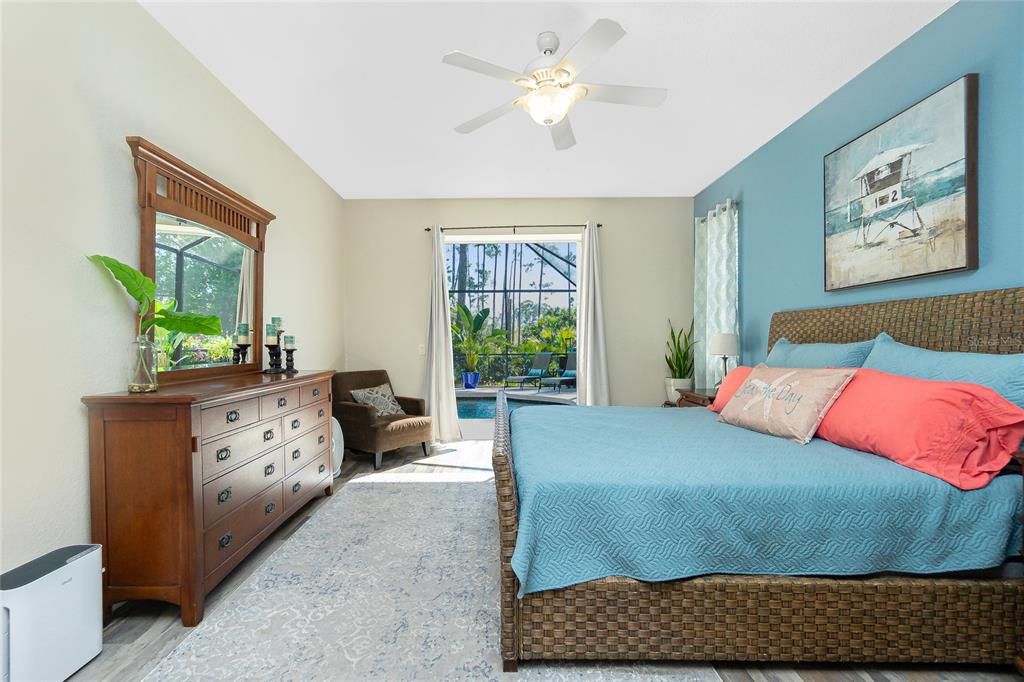 Activo con contrato: $385,000 (3 camas, 2 baños, 1751 Pies cuadrados)