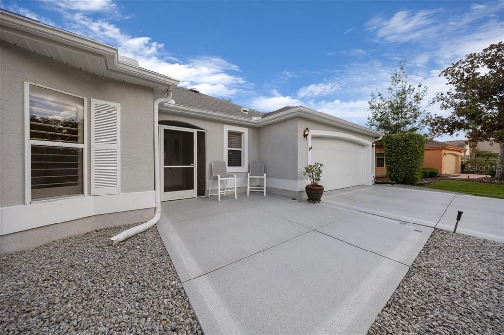 Active With Contract: $525,000 (3 beds, 2 baths, 1761 Square Feet)