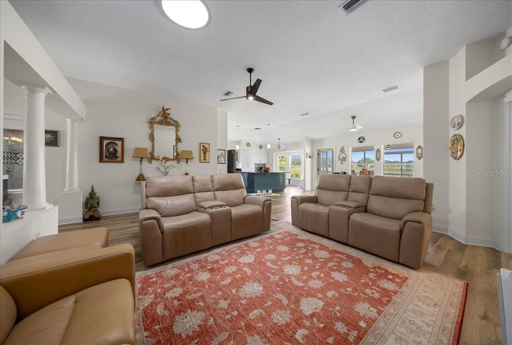 Active With Contract: $525,000 (3 beds, 2 baths, 1761 Square Feet)